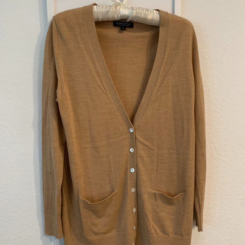 BANANA REPUBLIC MERINO WOOL CARDIGAN, M